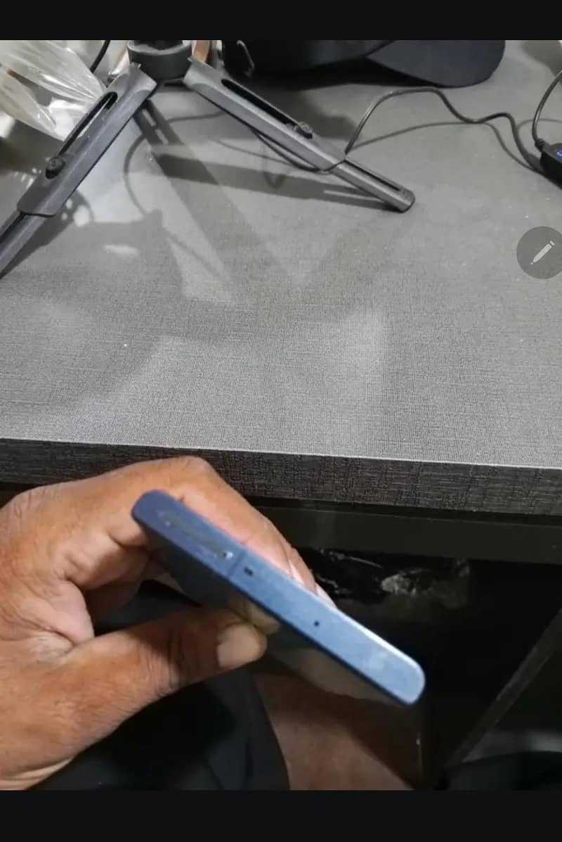 Samsung Mobile Note 10 Plus 4