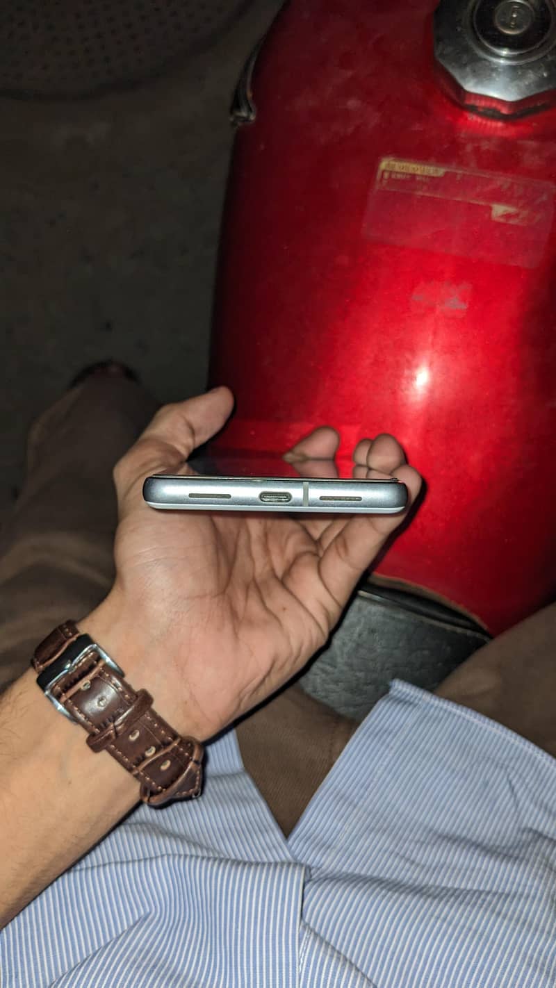 Google Pixel 7 3