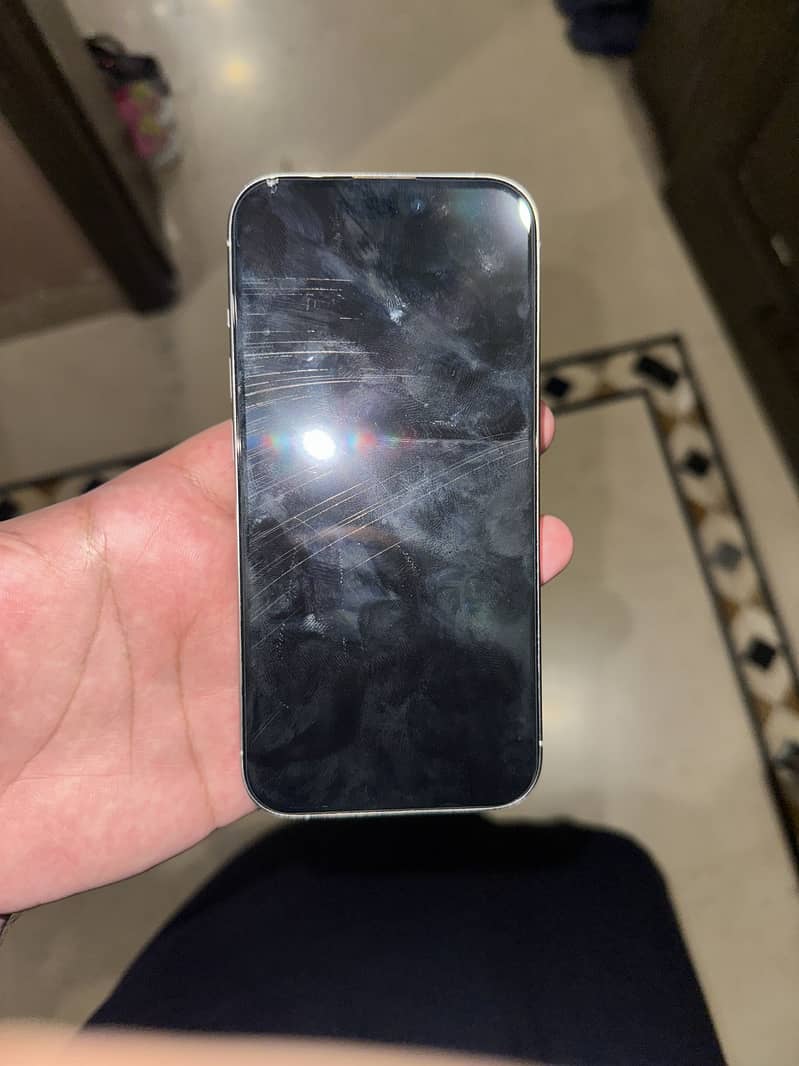 Apple iPhone 15 Pro 0