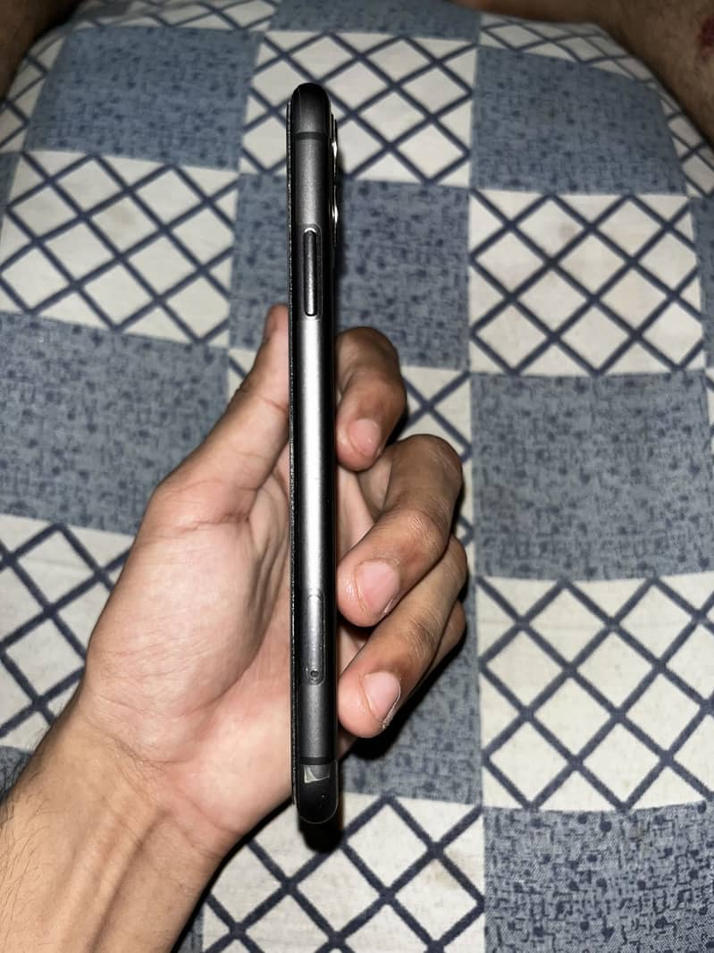 Apple iPhone 11 2