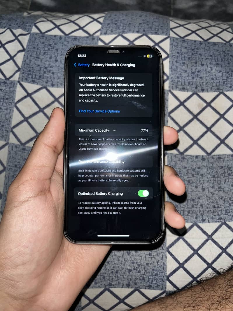 Apple iPhone 11 3