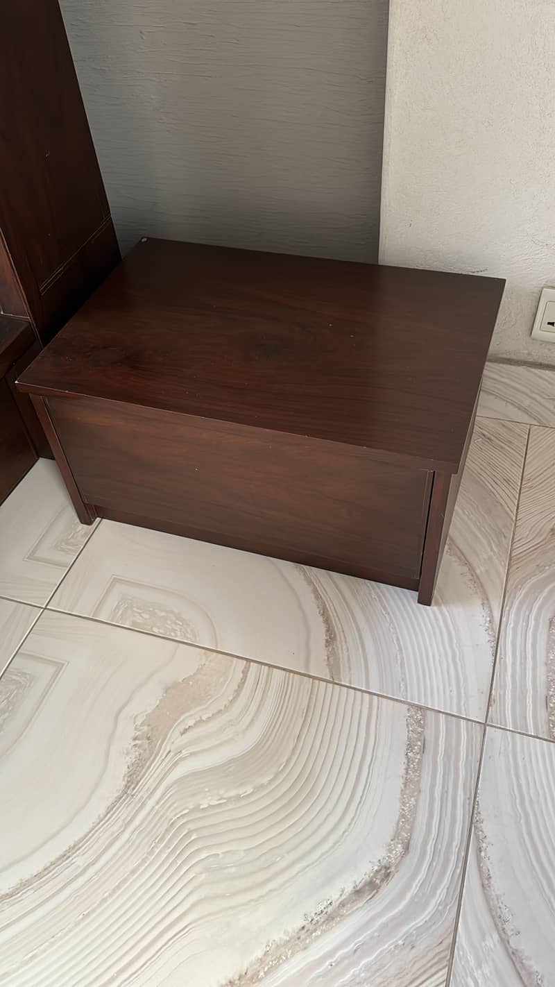 Floor Bed with side Tables 2