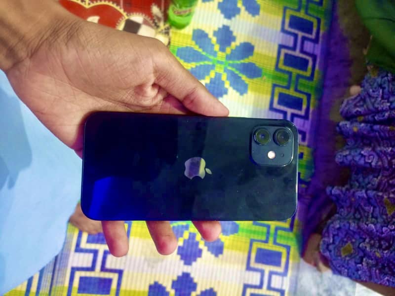 Apple iPhone 12 0
