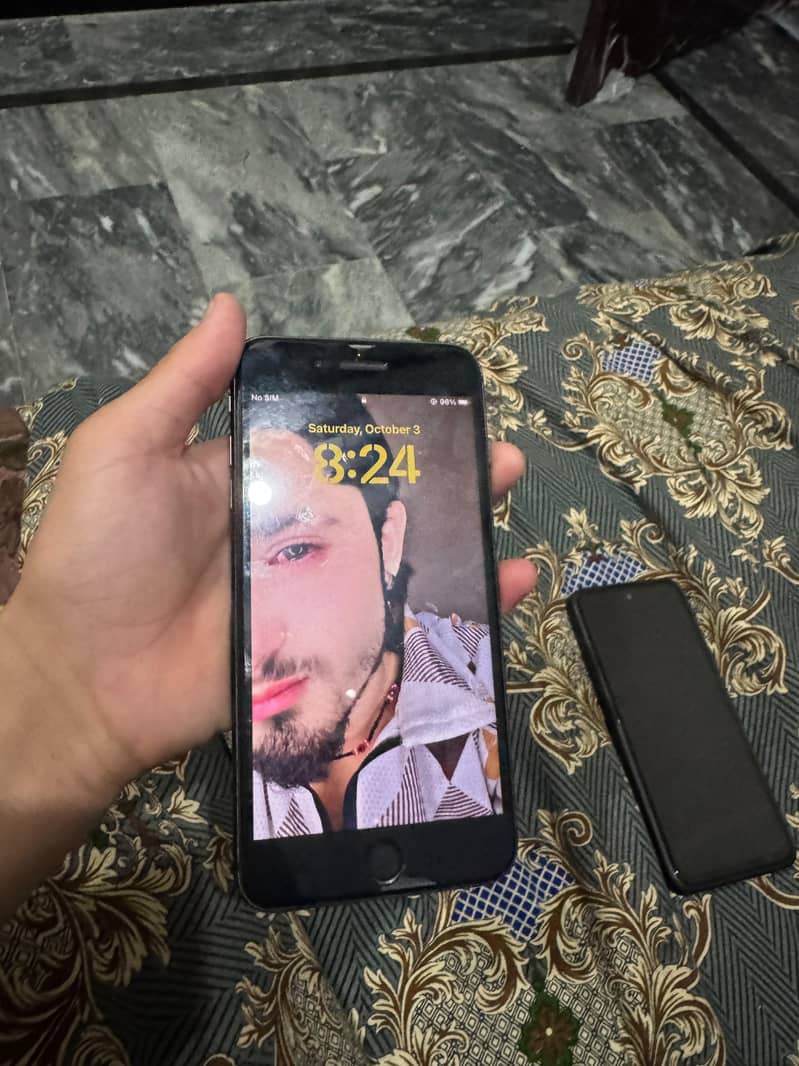 iPhone 8plus 3