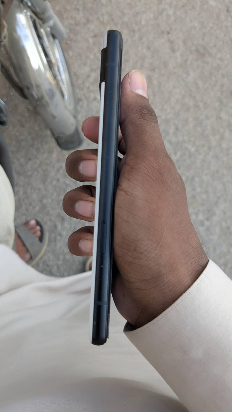 Google Pixel 6a 4