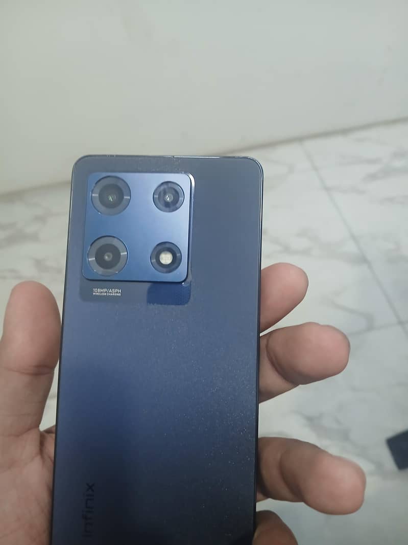 Infinix Note 30 Pro 4
