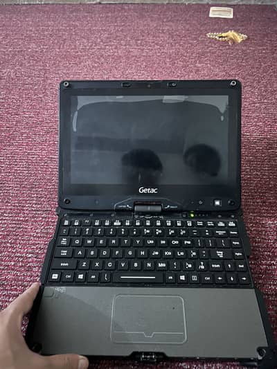 Getec laptop 8-128 GB ha 10/10 condition ma ha or touch screen flips