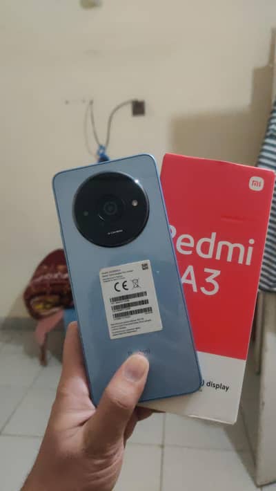 Redmi A3 4/64 with box
