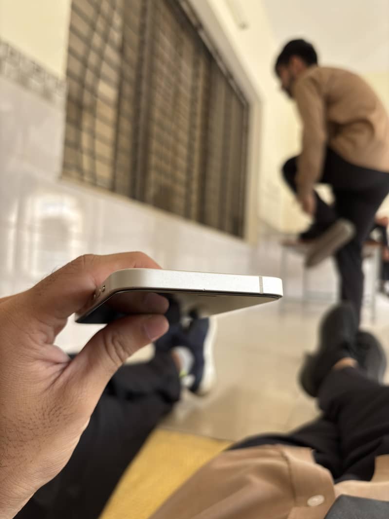 Apple iPhone 12 3
