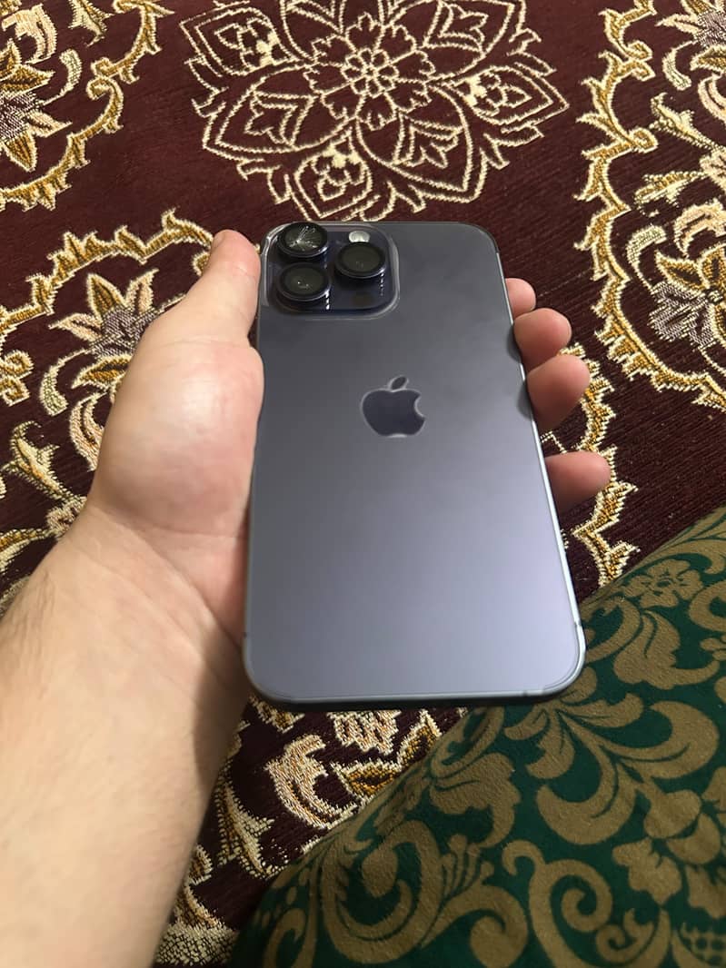 Apple iPhone 14 Pro Max 4