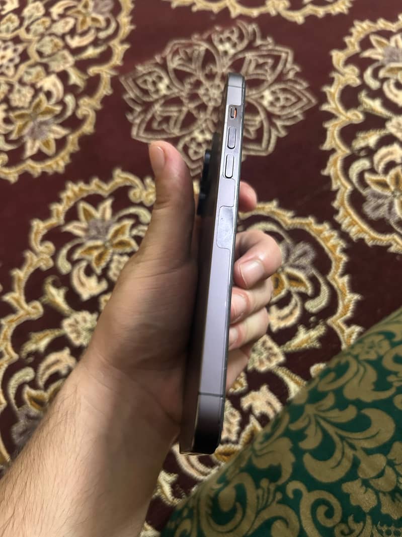 Apple iPhone 14 Pro Max 5