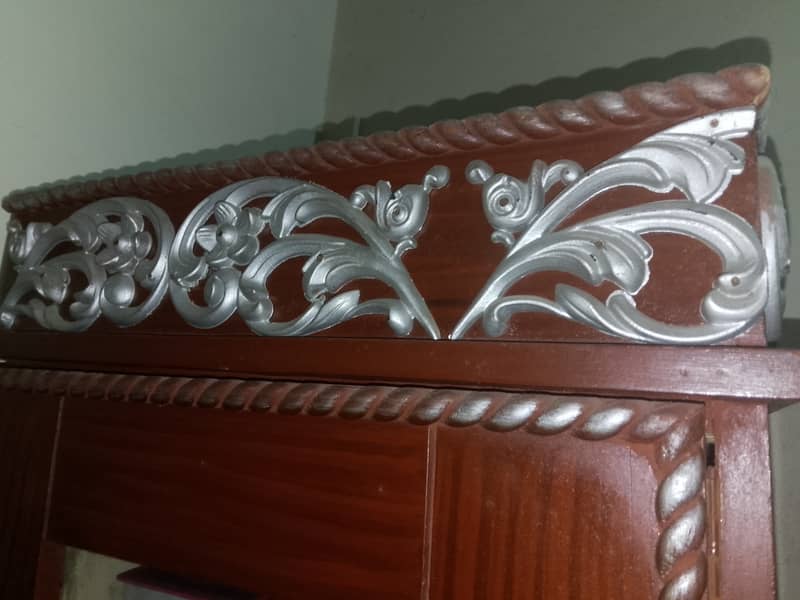 Dressing Table + Showcase 5