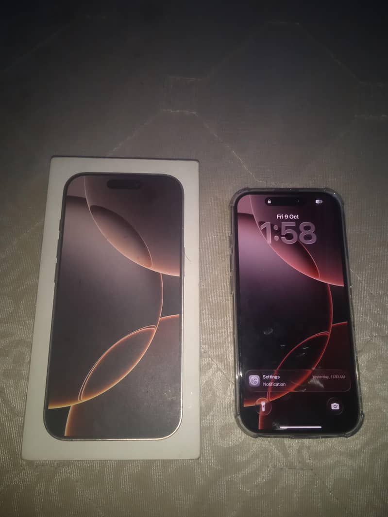 Apple iPhone 16 Pro 0