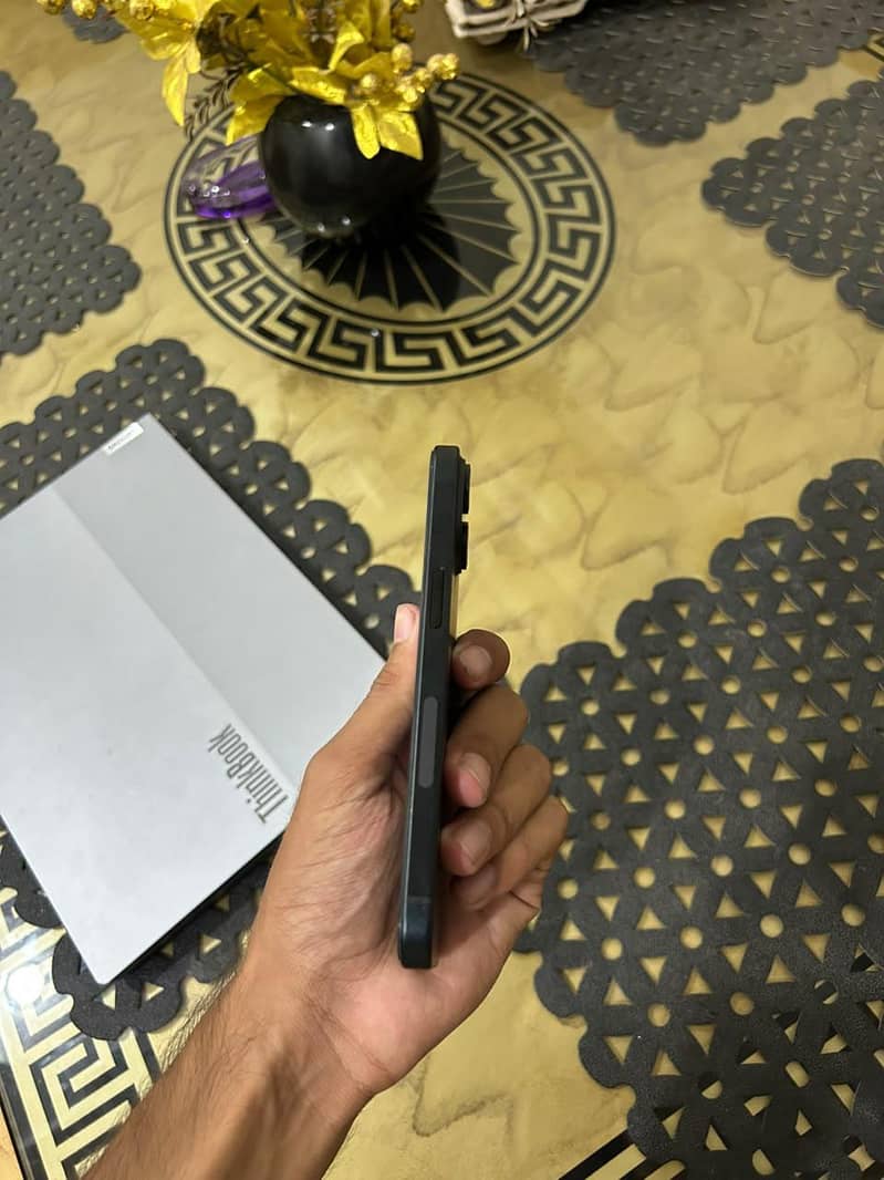 Apple iPhone 15 2