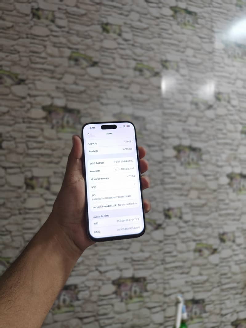 Apple iPhone 15 Pro  ( fix ) 3