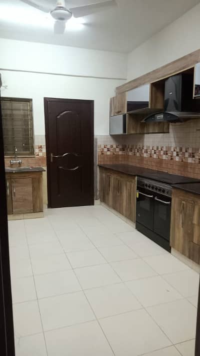 10 Marla Luxury Flat for Rent in Askari 11 Lahore | 3 Beds, Servant Quarter & Secure Living