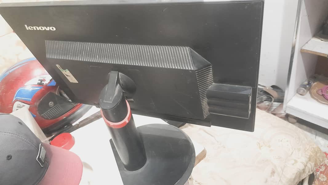 computer LCD 2