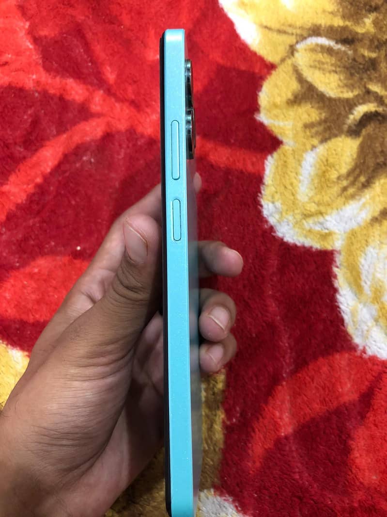 Realme C51 3