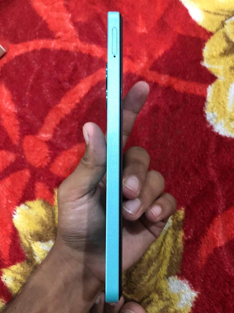Realme C51 4