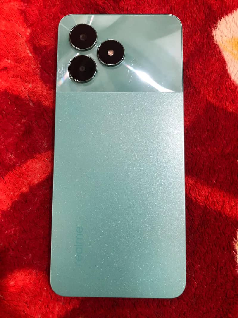Realme C51 8
