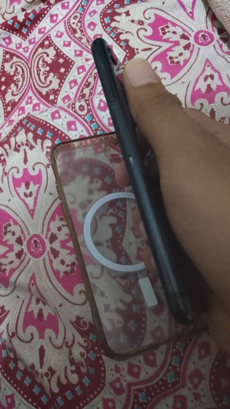 Apple iPhone SE 4