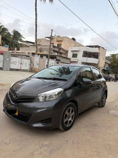 Toyota Vitz F Limited 2012