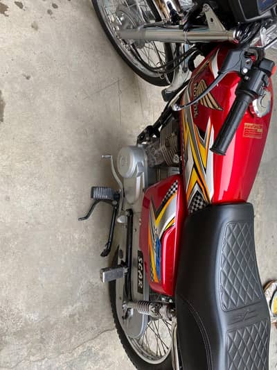 Honda 125 25 model like a new condition