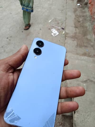 Vivo Y17s