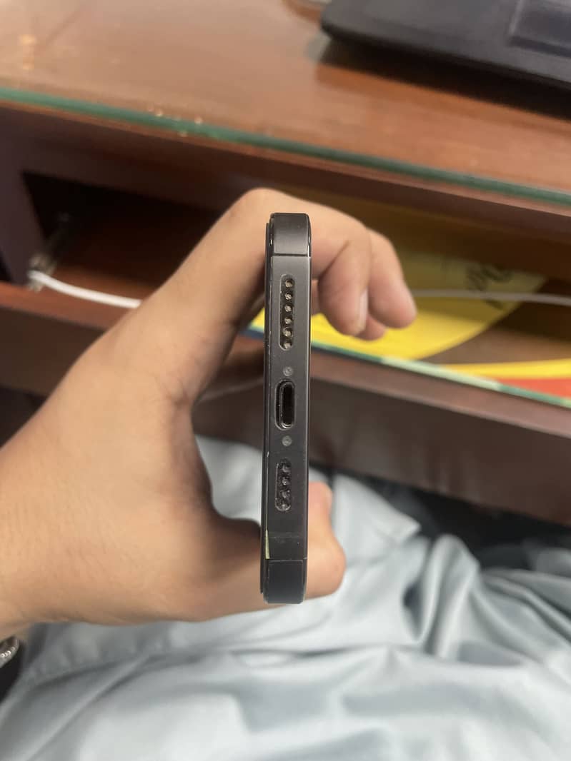 Apple iPhone 14 Pro Max 1