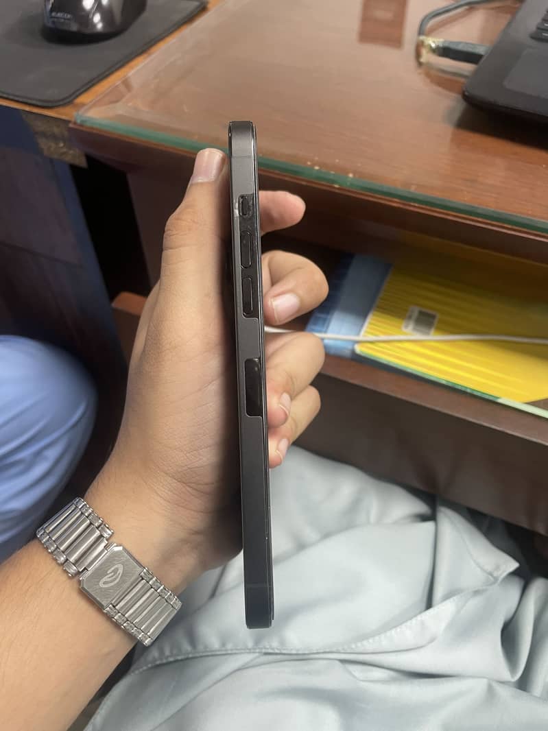 Apple iPhone 14 Pro Max 5