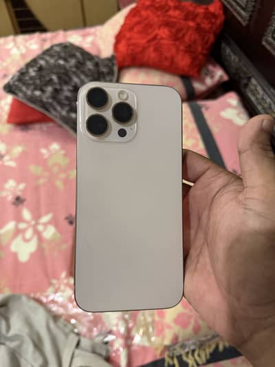 Apple iPhone 16 Pro Max