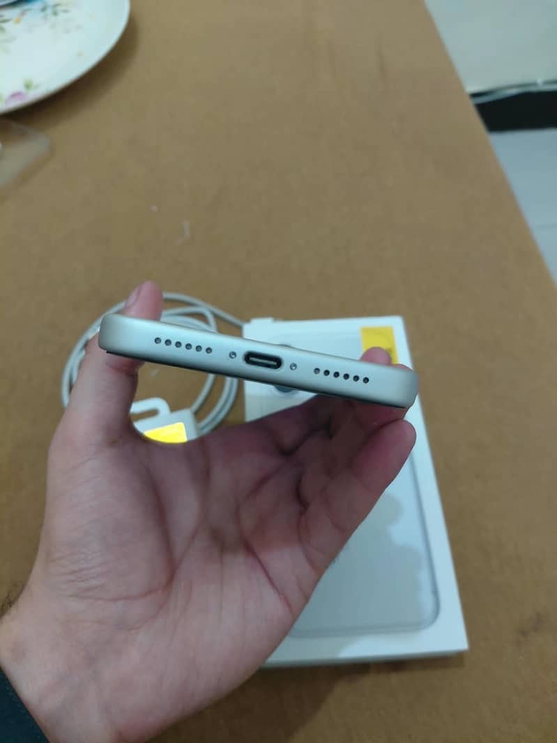 Apple iPhone 17 Pro Max 5