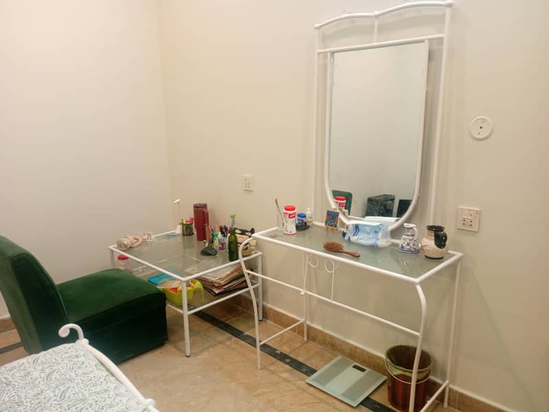 Metal Bed Set 2
