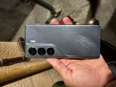 Tecno CAMON 40 Pro