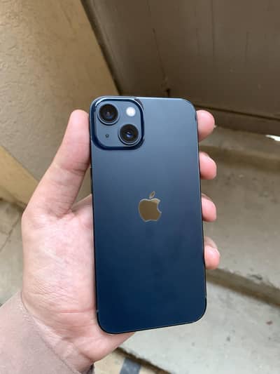 Apple iPhone 13