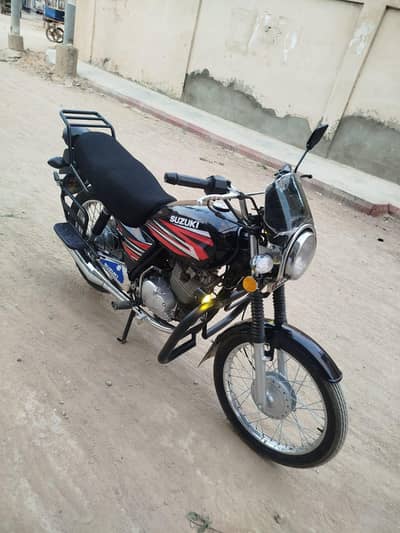 Suzuki GS 2017#0/3/1/7/0/0/2/4/6/2/9