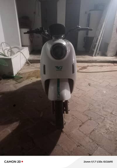 urgent sale this scooty