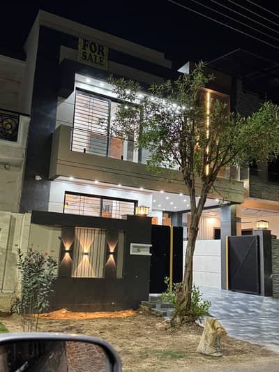 5 Marla Brand New Modern House