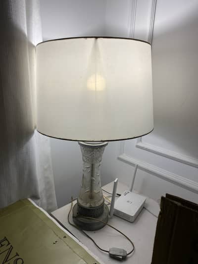 Crystal table lamp
