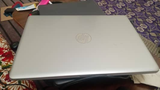 Hp laptop urgent sale