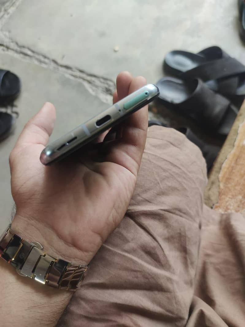 One Plus 8T 1