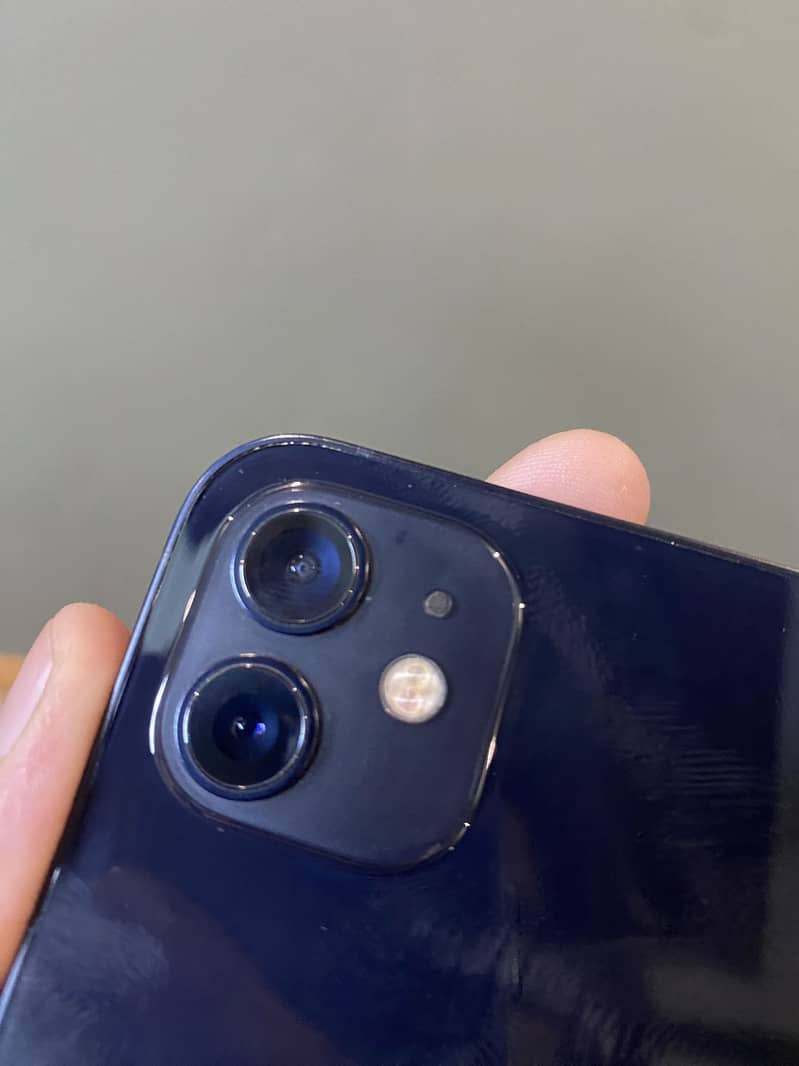 Apple iPhone 12 1