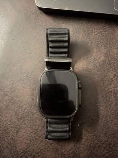 Apple Watch Ultra 3 10/10 condition and 100% health