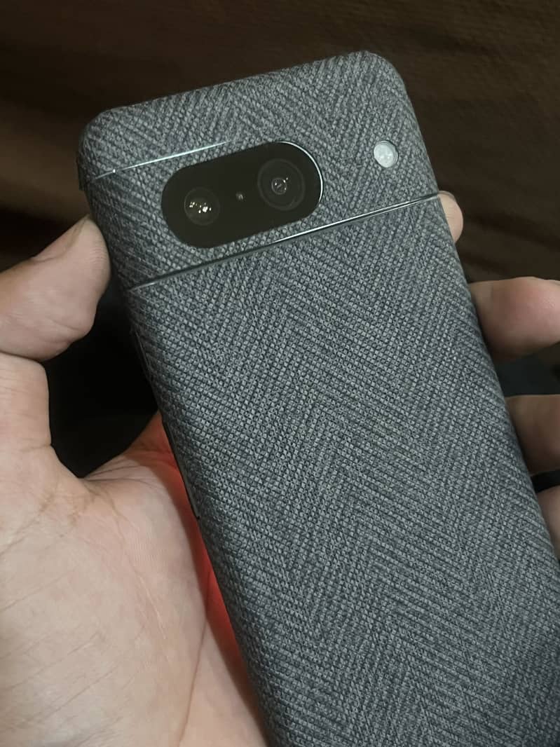 Google Pixel 8 2