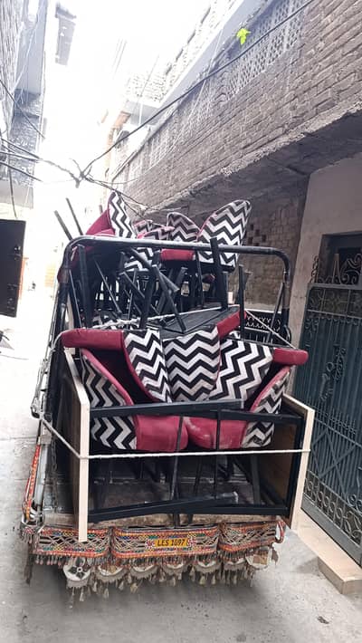 table chairs for restaurant