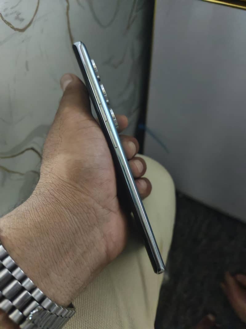 Tecno CAMON 40 Pro 4
