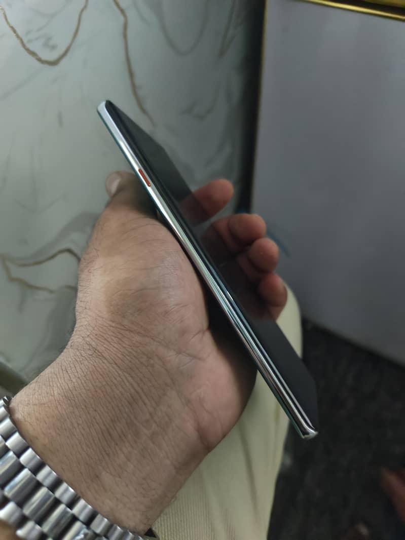 Tecno CAMON 40 Pro 5