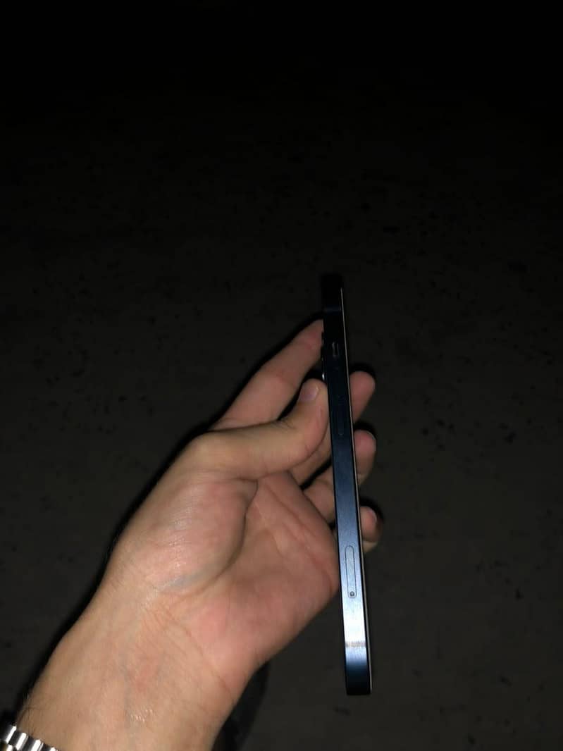 Apple iPhone 13 3