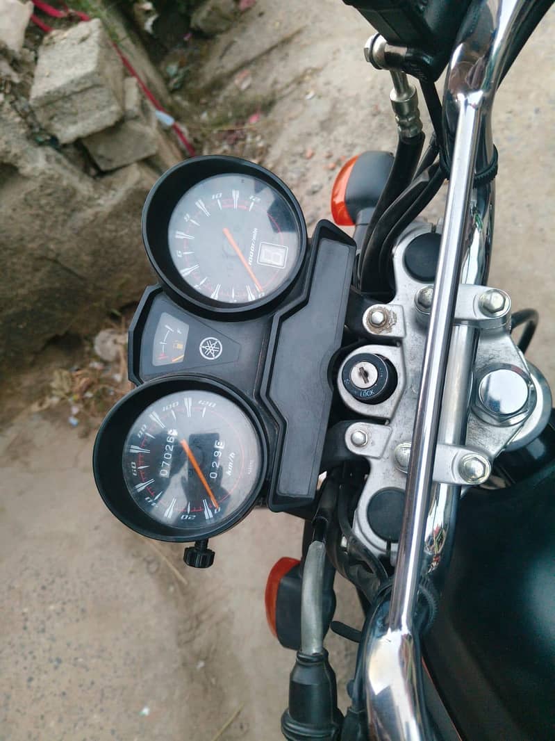 03483784686 3