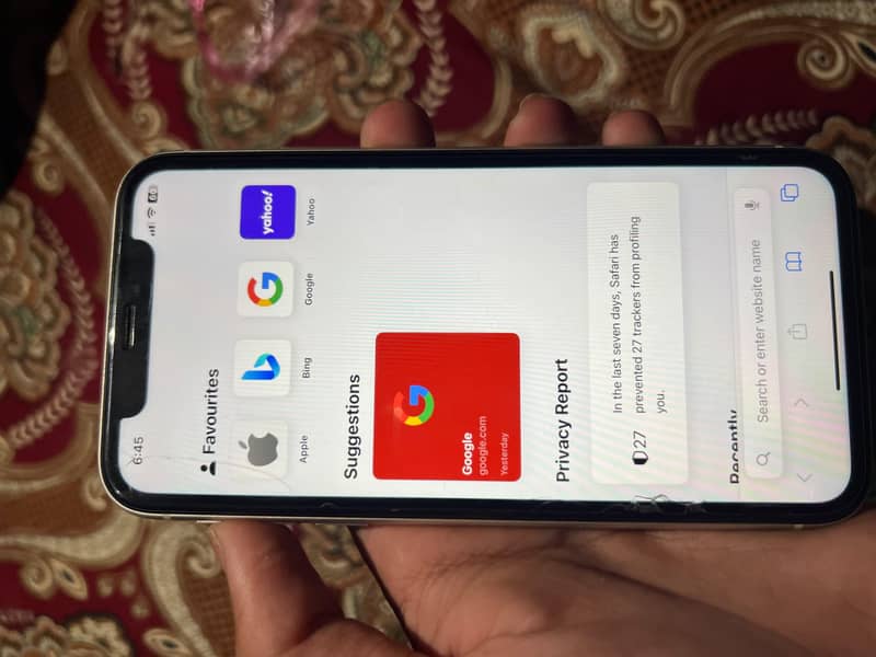 Apple iPhone 11 4